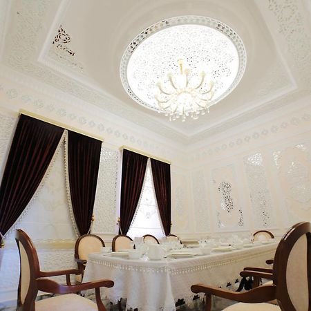 Bravolyuks Hotel Ургенч Екстериор снимка