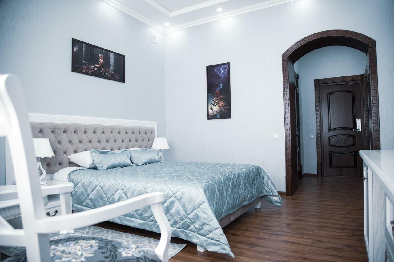Bravolyuks Hotel Ургенч Екстериор снимка