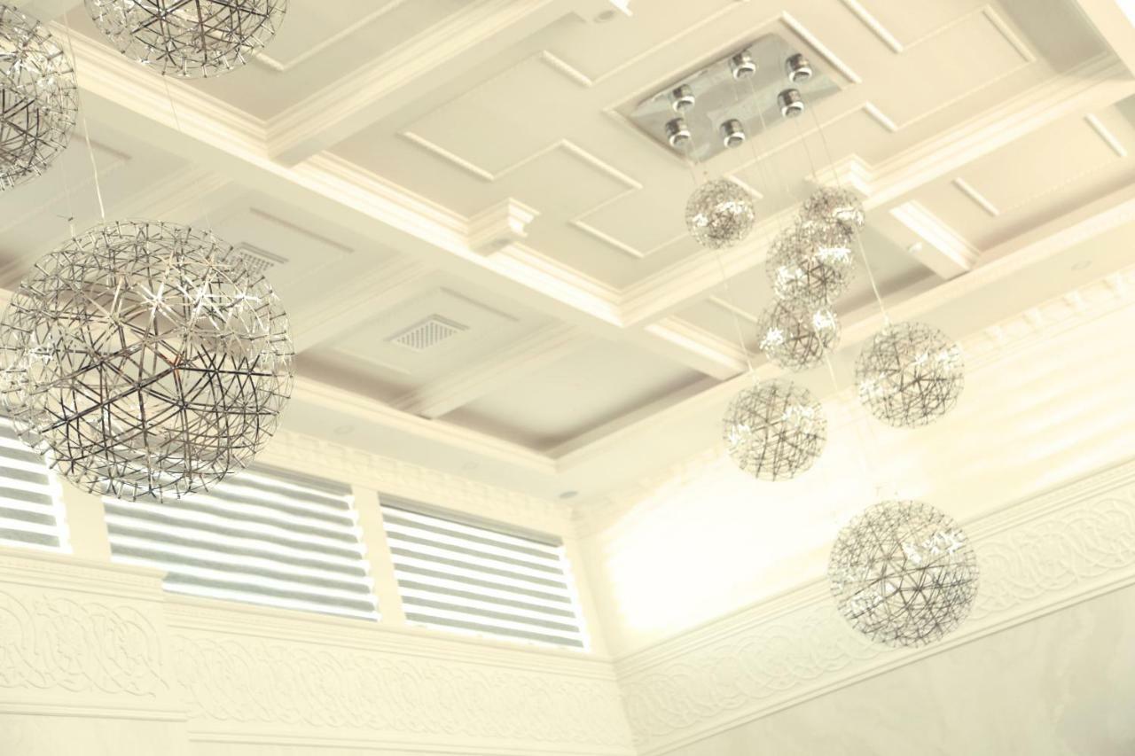 Bravolyuks Hotel Ургенч Екстериор снимка