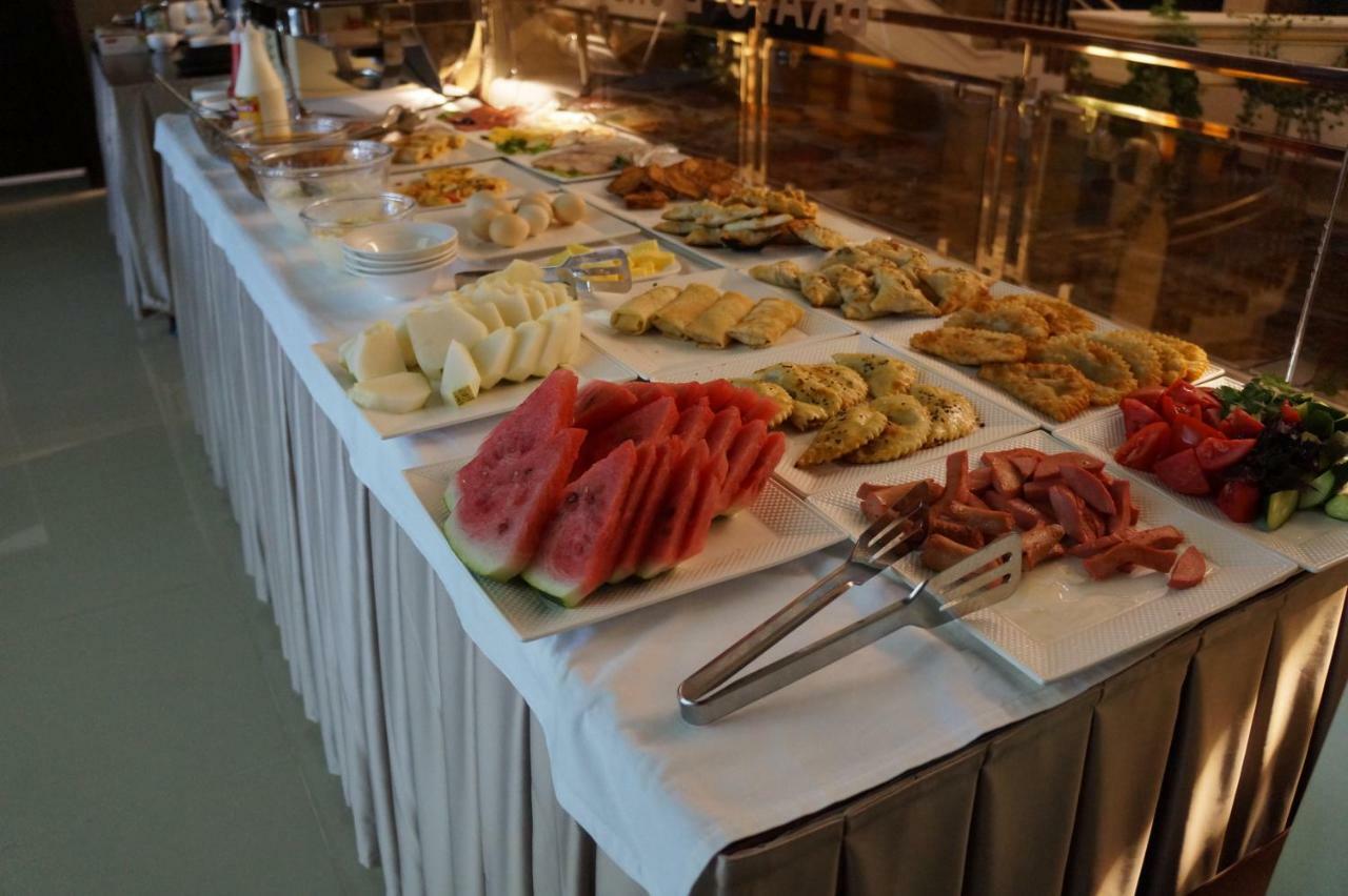 Bravolyuks Hotel Ургенч Екстериор снимка